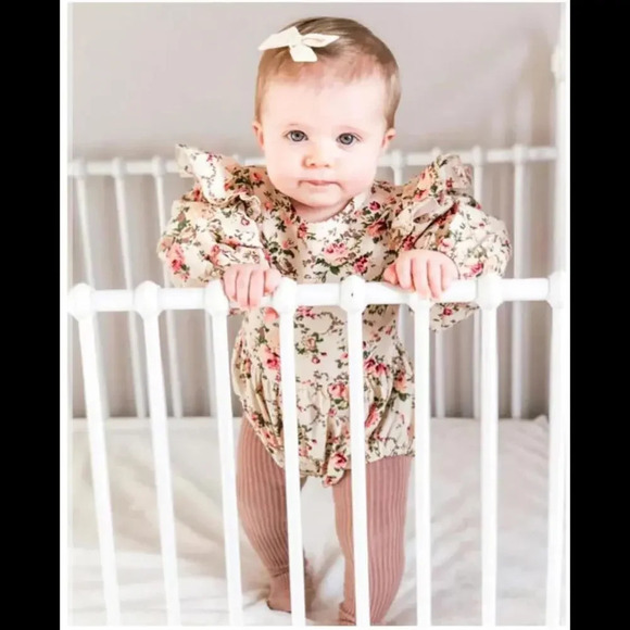 OLIVIA Floral Butterfly Sleeve Romper Baby Girl Size 70 (6-12m) - Picture 1 of 11